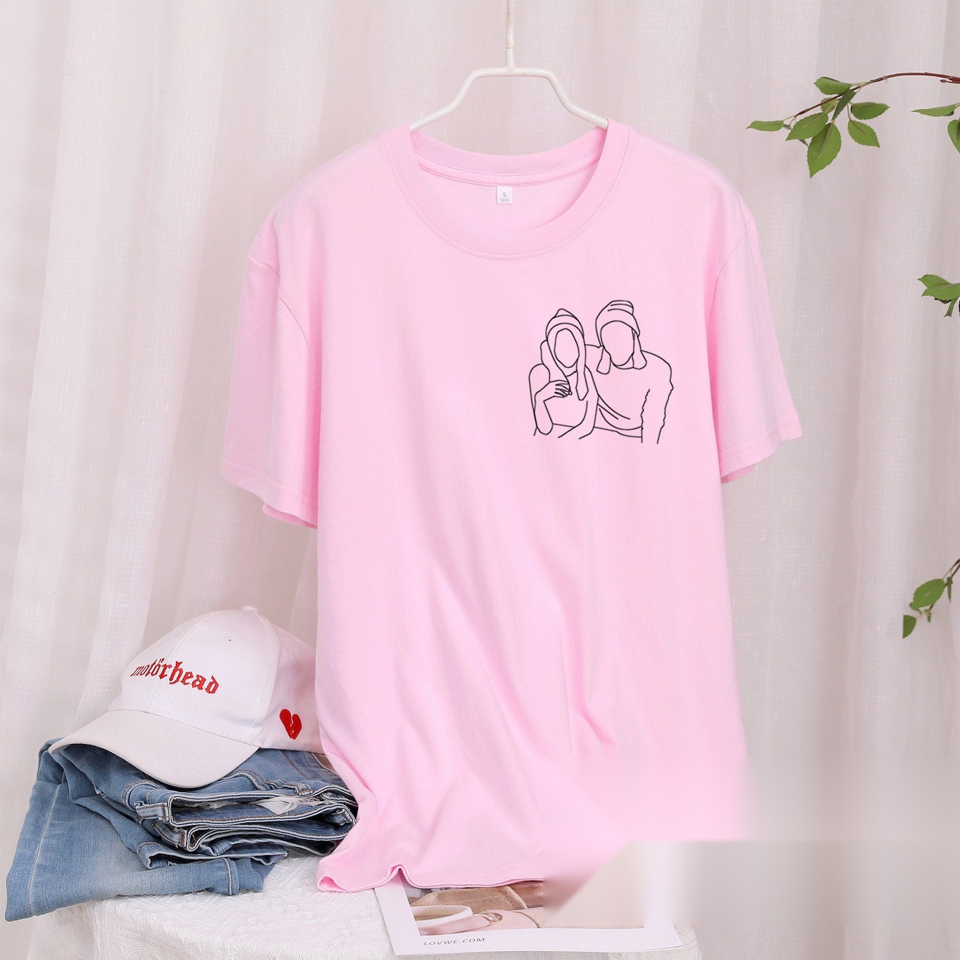 Custom Portrait Outline Embroidered T-Shirt - Personalized Gift for Mom-4