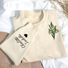 Custom Embroidered Flower Sweatshirt – Personalized Mama Sweater with Children Names-1